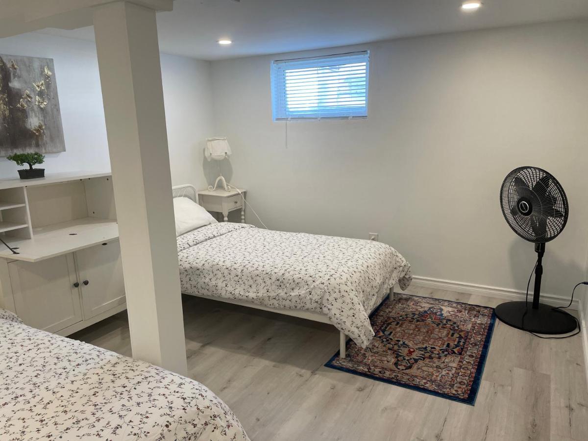 Newly Renovated 2 Bedroom 1 Ba *10 Min Walk To Falls* Niagara Falls Exterior photo