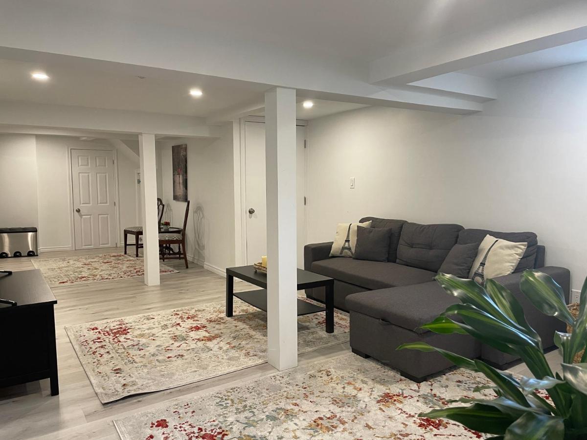 Newly Renovated 2 Bedroom 1 Ba *10 Min Walk To Falls* Niagara Falls Exterior photo